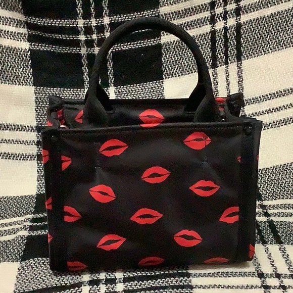 Kate Spade lipstick kisses mini tote purse - Picture 3 of 11